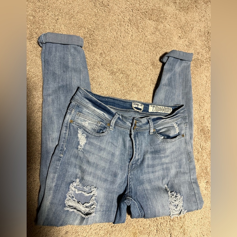 Distressed Women cuffed Jeans